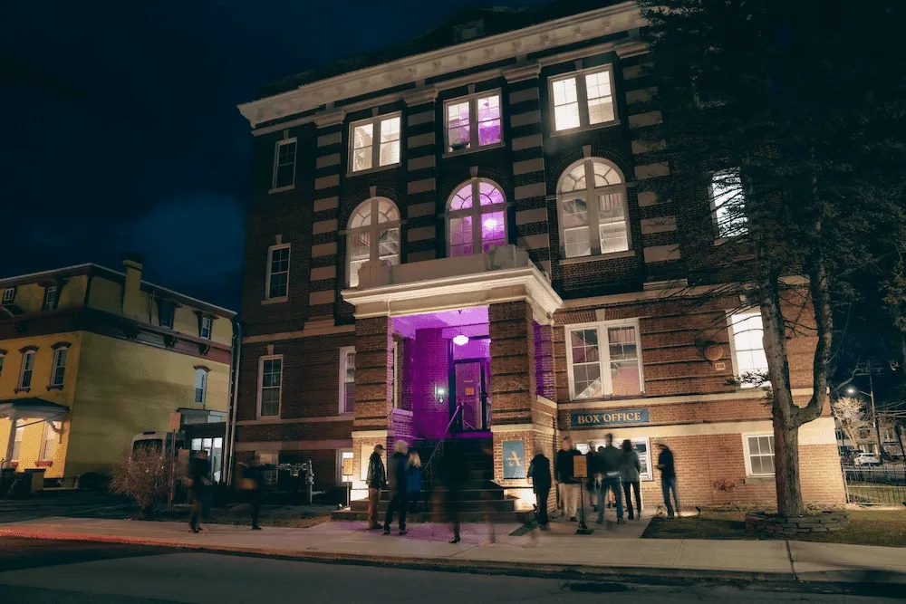 Assembly Kingston - Image 1