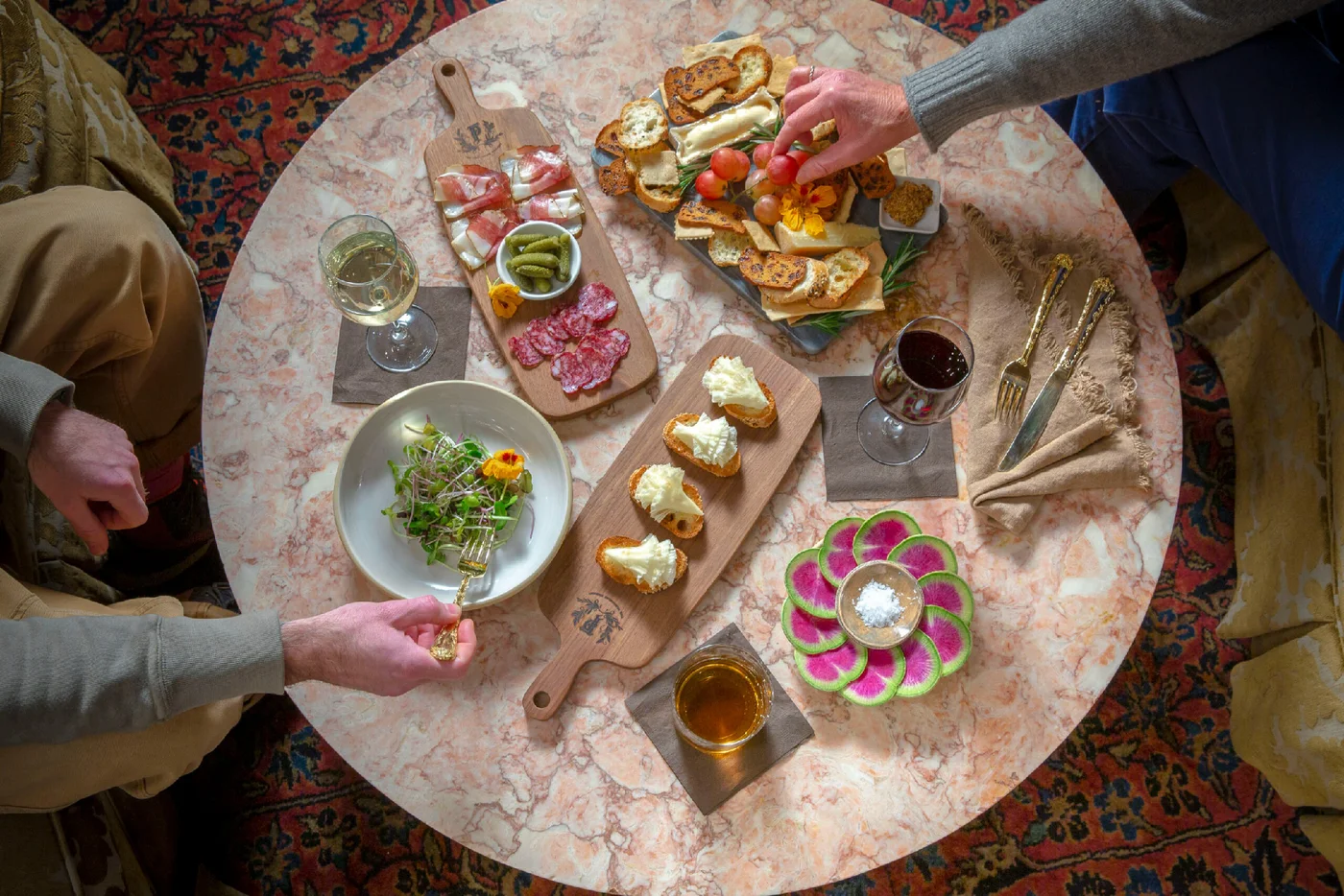 Black Walnut Mercantile & Restaurant - Image 4