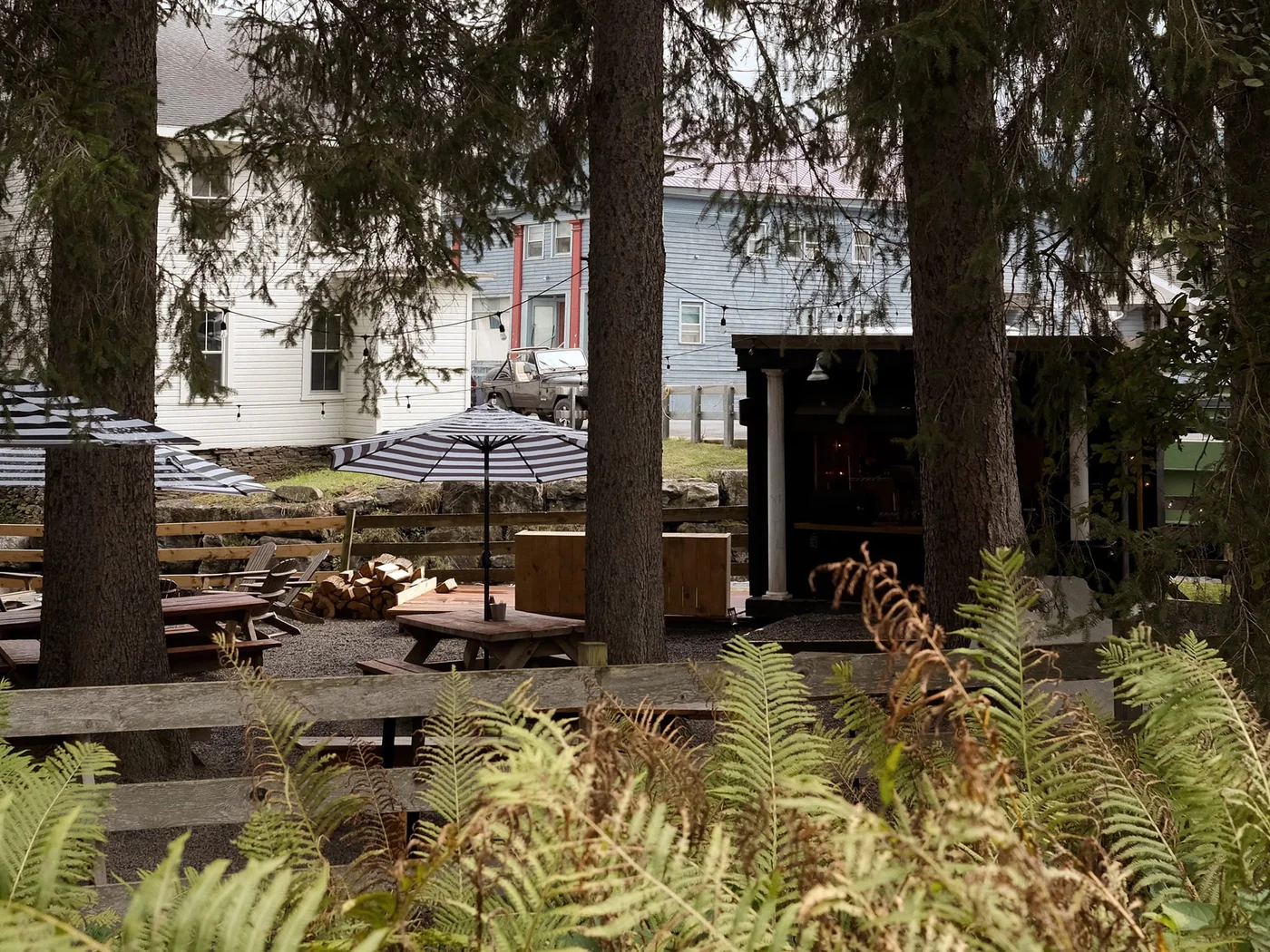 Book Village Inn & Bar - Image 4