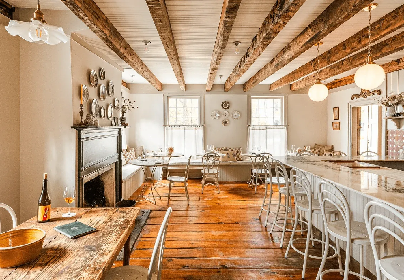 Isola Wine Bar - Image 4