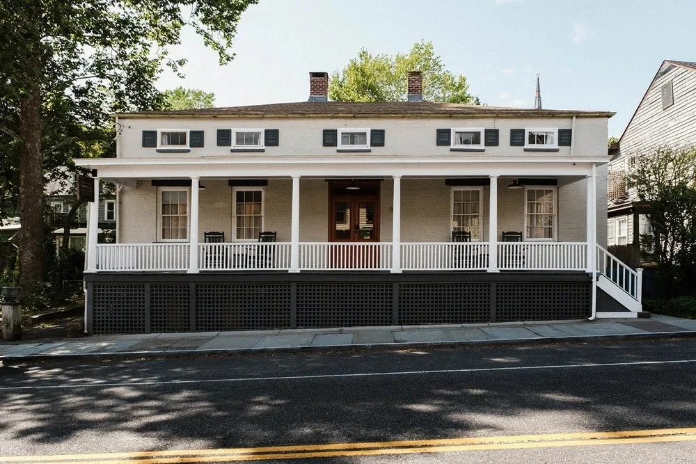 Kingston Carriage House - Image 1