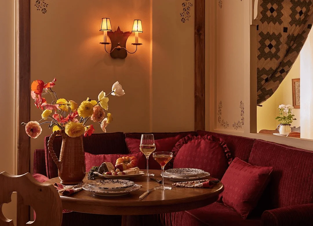 The Feathers Tavern - Image 3